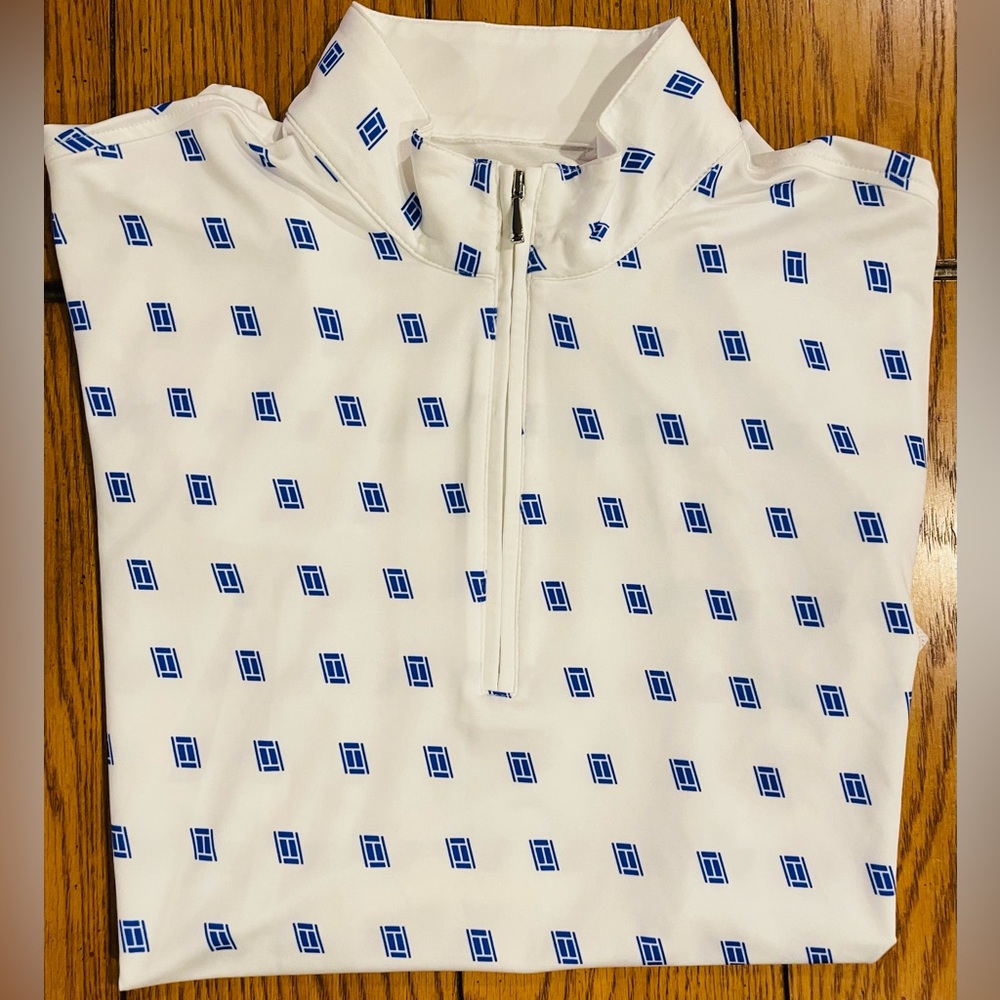San Soleil Golf mock neck quarter zip,size large, white w/blue geometric design
